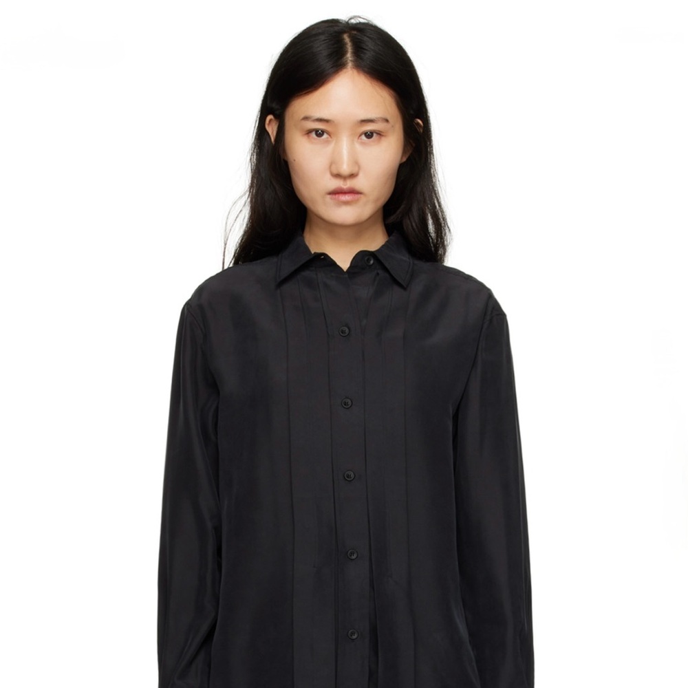 Toteme 100% silk black pleated shirt